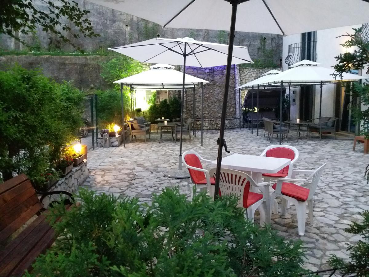 Hotel Vila Hayat Sarajevo Esterno foto